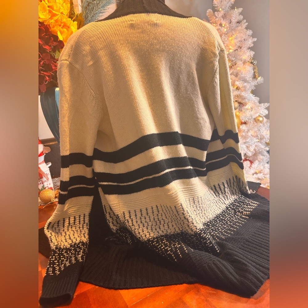 LINE Sweater Cardigan Black and Cream Knit Shawl size Medium - Picture 13 of 14